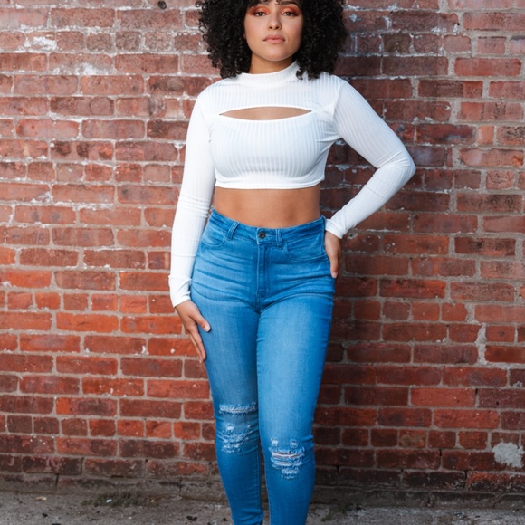 Cut it Out Top - Picture 6 of 9